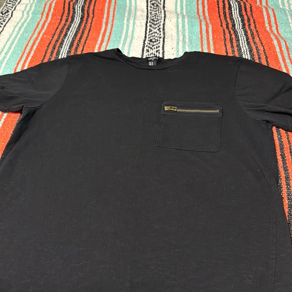 Forever 21 Black T shirt